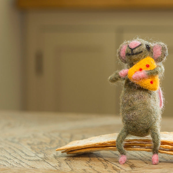 Sew Heart Felt Mouse That Got The Cheese